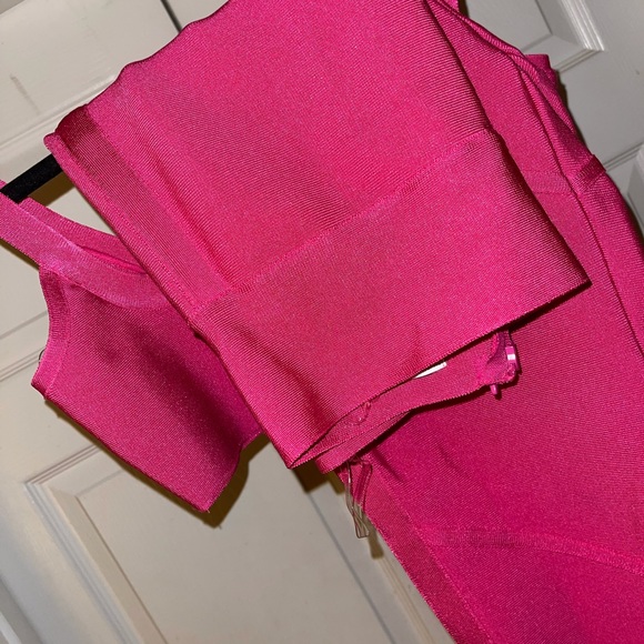 Meshki Two Piece Set - Picture 6 of 9